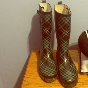 Rain boots